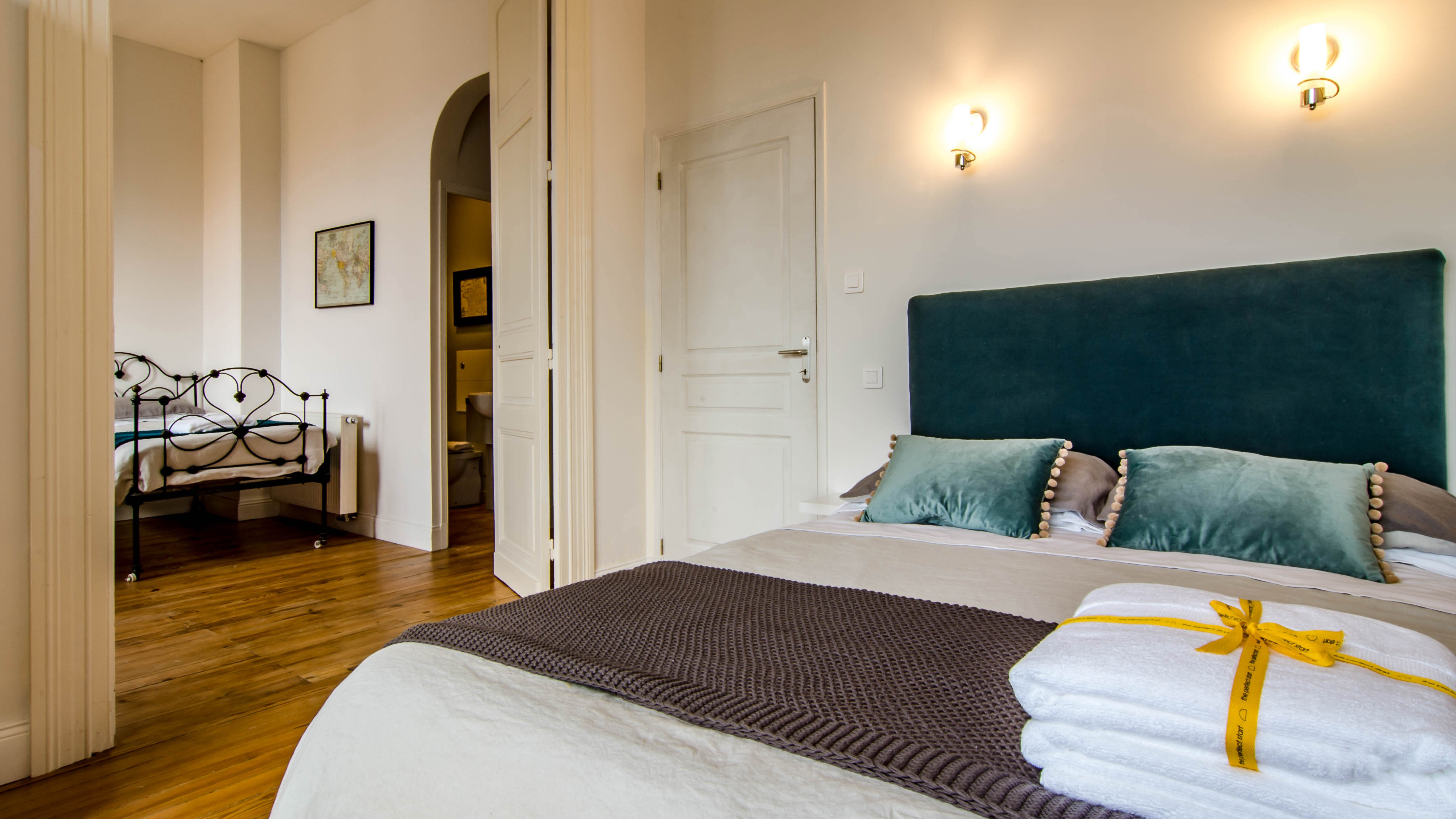 The Orangerie TV screen (7)-2.jpg